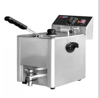Фритюрница GGM Gastro EFH8